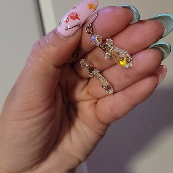 Swarovski Stone Earrings - Picture 4 of 5